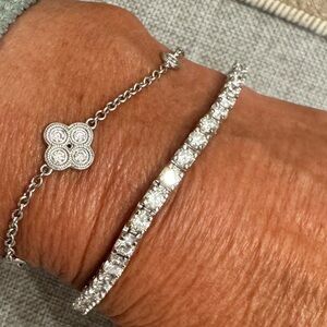 7 Carat DIAMOND tennis Bracelet (mined stones)excellent condition like new.